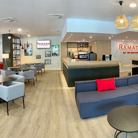 Ramada By Wyndham Valencia Almussafes Hotel Exterior photo