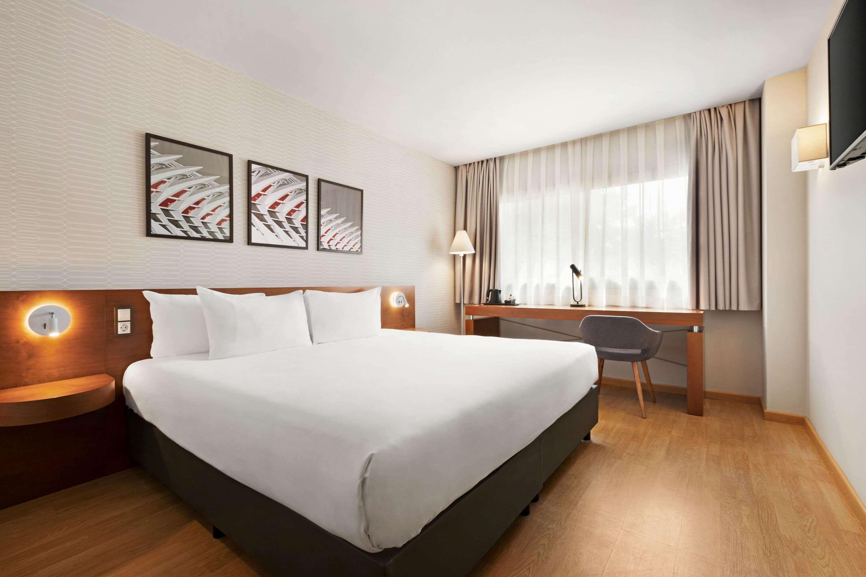 Ramada By Wyndham Valencia Almussafes Hotel Exterior photo